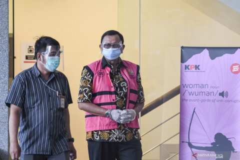 Hendrisman Rahim jalani pemeriksaan