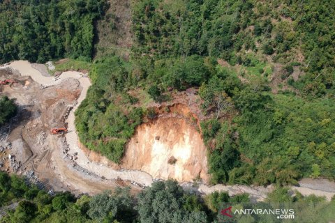 Maraknya aktivitas galian C di kawasan Gunung Kerinci Jambi