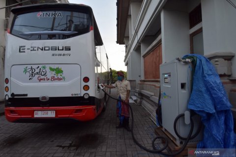 Uji coba mobil listrik