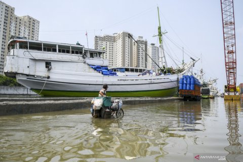 Banjir rob di Jakarta