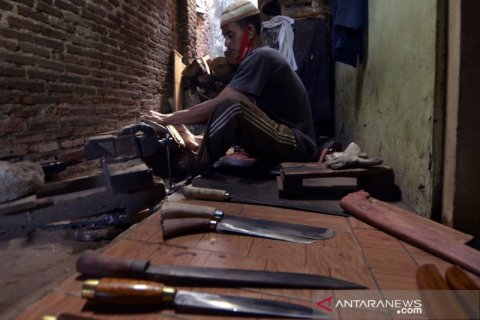 Perajin benda tajam di Lampung alami lonjakan permintaan