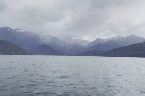 Jelajahi keindahan Doubtful Sound yang ikonis di waktu terbaiknya