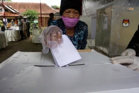 KPU terapkan jemput bola layani hak suara warga yang positif COVID-19 