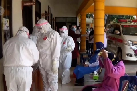 Bupati Magetan wajibkan pemudik ikut tes cepat