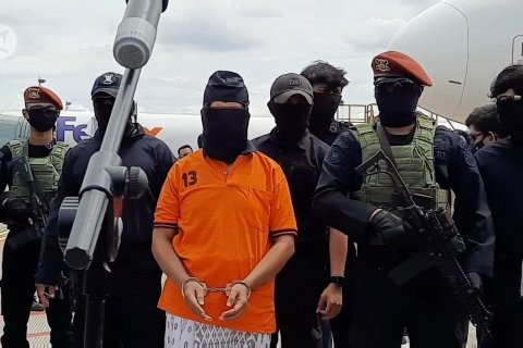 23 tersangka teroris JI tiba di Jakarta