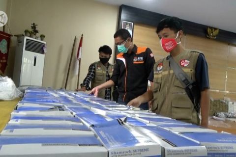 Logistik Pilkada Cilegon di PPK Jombang rusak terendam banjir