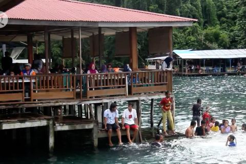 Satgas  COVID-19 Ternate minta wisatawan patuhi 3M