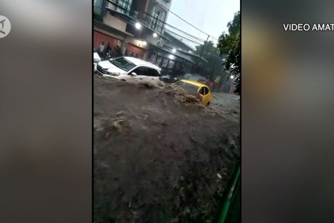 Sungai Citepus meluap, Bandung dikepung banjir