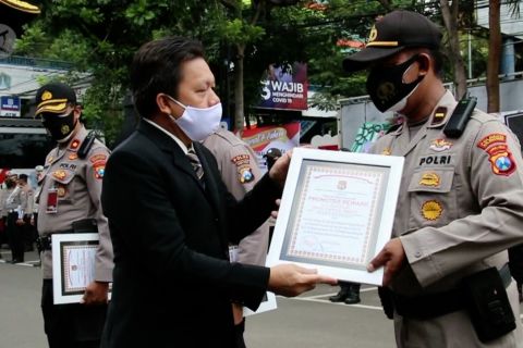 Tim pemulasaran COVID-19 Polresta Malang Kota raih penghargaan Lemkapi