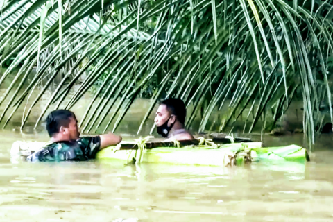 Petugas temukan 2 korban terseret banjir di Aceh Timur