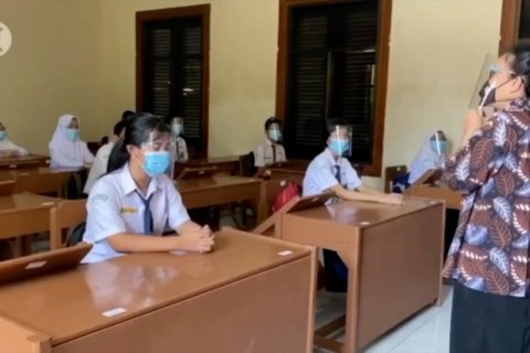 Epidemiolog sebut sekolah tatap muka pada 2021 masih berisiko