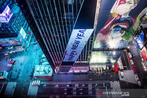 Sepinya Times Square New York saat perayaan tahun baru 2021 secara virtual