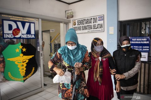 Pemeriksaan DNA Orang Tua Indah Halimah Putri