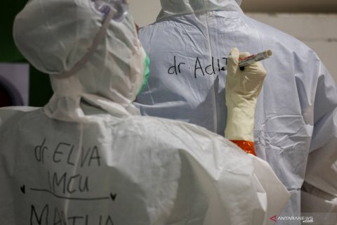 Jumlah tenaga kesehatan di Wisma Atlet Kemayoran