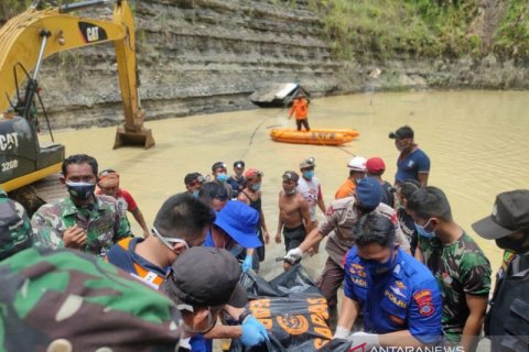 SAR finds two more bodies from Tanbu's mine landslide