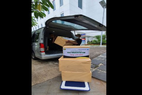 DSLNG peduli para penyintas gempa Majene