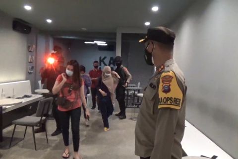 PPKM Banjarmasin, petugas sasar rumah makan yang melanggar jam operasional&nbsp;&nbsp;