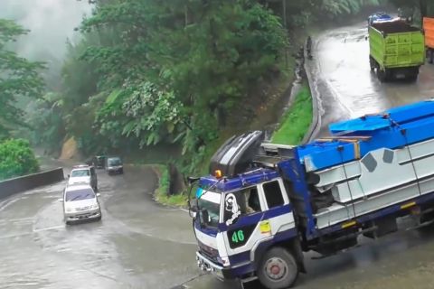 Rawan kecelakaan, Pemprov Sumbar usulkan pembangunan Fly Over Sitinjau Lauik