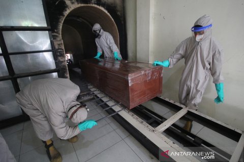 Jenazah pasien COVID-19 dikremasi