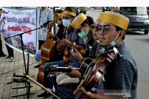 Aksi seniman peduli korban gempa di Sulbar