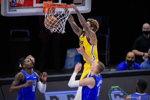 NBA: Warriors kalahkan Mavericks 147 - 116