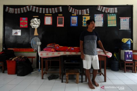Pengungsi banjir masih bertahan di sekolah