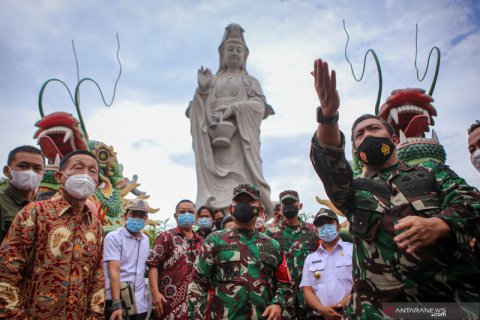 Pangdam Jaya kunjungi vihara di Tangerang