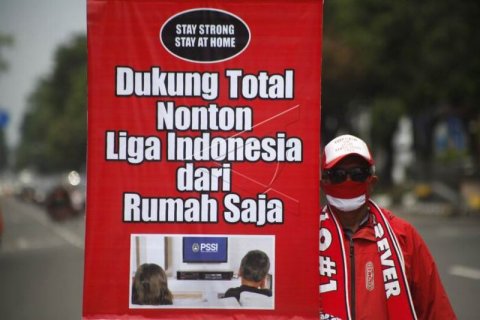 Kampanye nonton Liga Indonesia di rumah saja