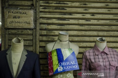 Pedagang Pasar Baru Bandung terdampak pandemi COVID-19