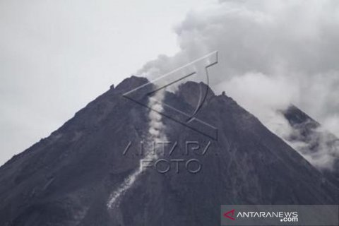 Volume Dua Kubah Lava Merapi