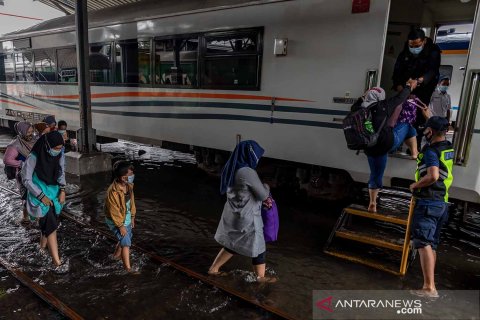 Stasiun Tawang kembali terendam banjir