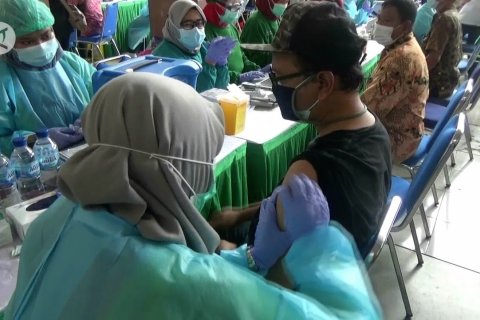143 wartawan Kota Tangerang terima vaksin COVID-19