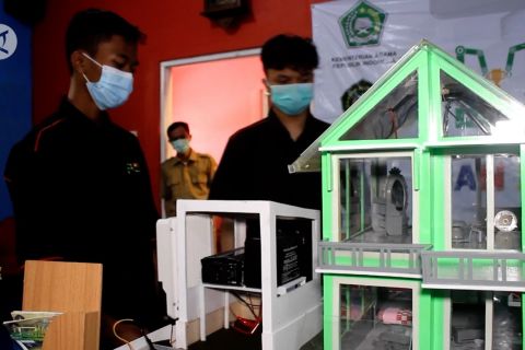 Aplikasi Rumah Pintar ciptaan siswa di Wonosobo