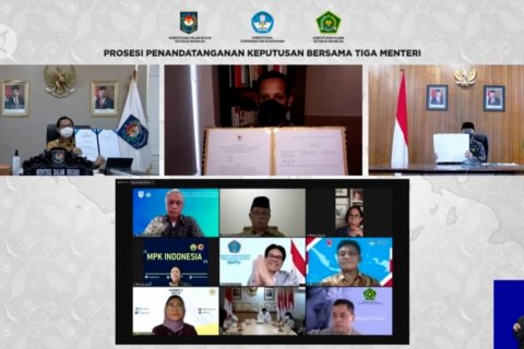 Pemerintah terbitkan SKB 3 Menteri perihal seragam dan atribut sekolah