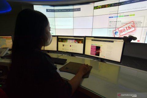 Tangkal berita bohong tentang COVID-19