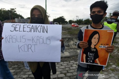 Unjuk rasa memperingati Hari Perempuan Internasional