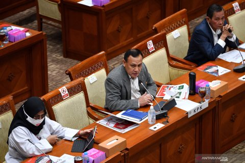 Rapat Dengar Pendapat DPR dengan KPK