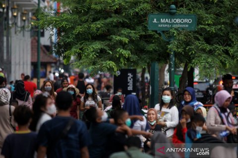 Pengunjung padati Malioboro saat libur Isra Miraj