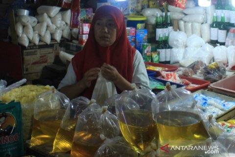 Harga Minyak Goreng Curah Naik Di Padang