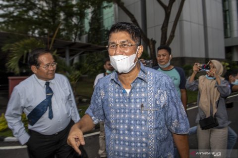 Pemeriksaan Tersangka Korupsi Masjid Raya Sriwijaya