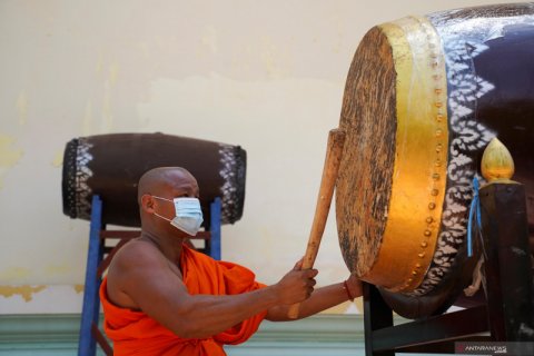 Tabuh drum pesan untuk melawan COVID-19 di Kamboja