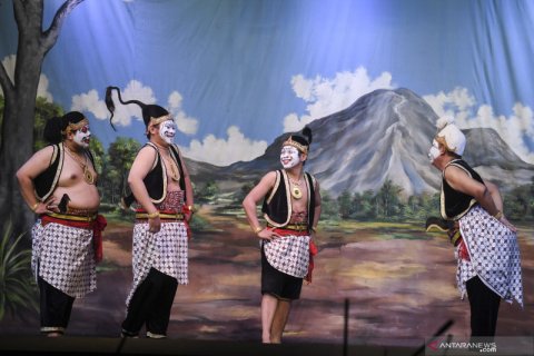 Pertunjukan Wayang Orang Bharata