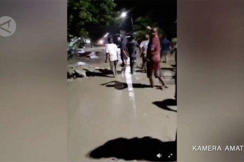 Gerak cepat Basarnas Palu evakuasi korban banjir bandang