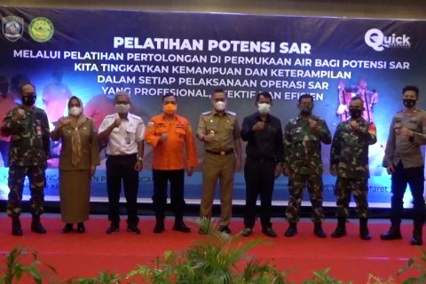 Basarnas Kendari gelar pelatihan pertolongan di air