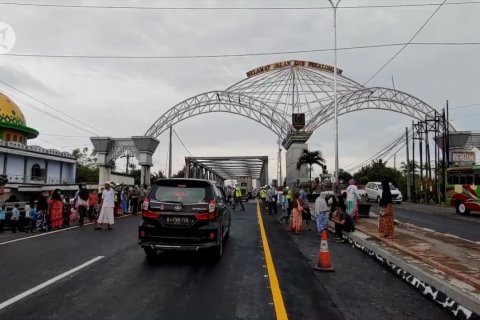 Jembatan Rembun Pantura kembali beroperasi