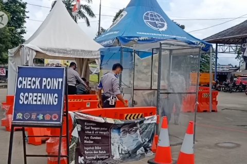 Membangun kedisiplinan protokol kesehatan pengguna terminal