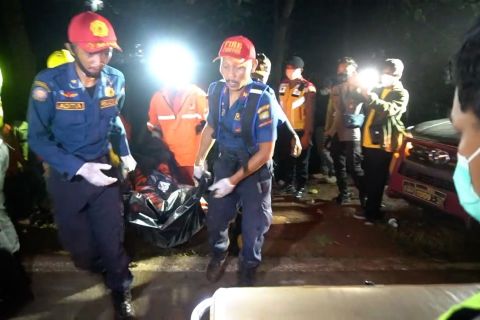 Korban tewas bus masuk jurang menjadi 28 orang