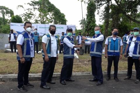 PT Jasa Marga tanam ribuan pohon sepanjang jalan tol