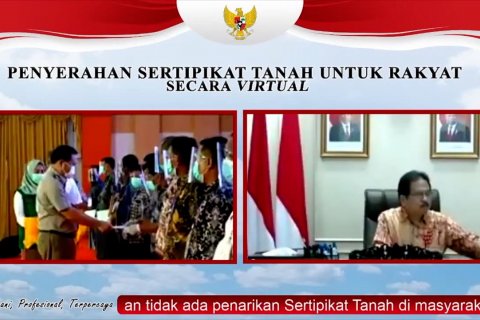 1.000 sertifikat tanah dibagikan sebagai stimulus kepercayaan masyarakat