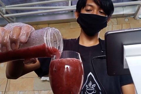 Jus hidroponik, minuman sehat bagi yang malas makan sayur